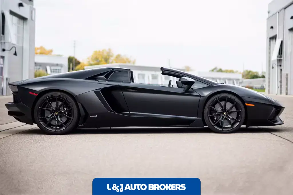 2015 Lamborghini Aventador Roadster