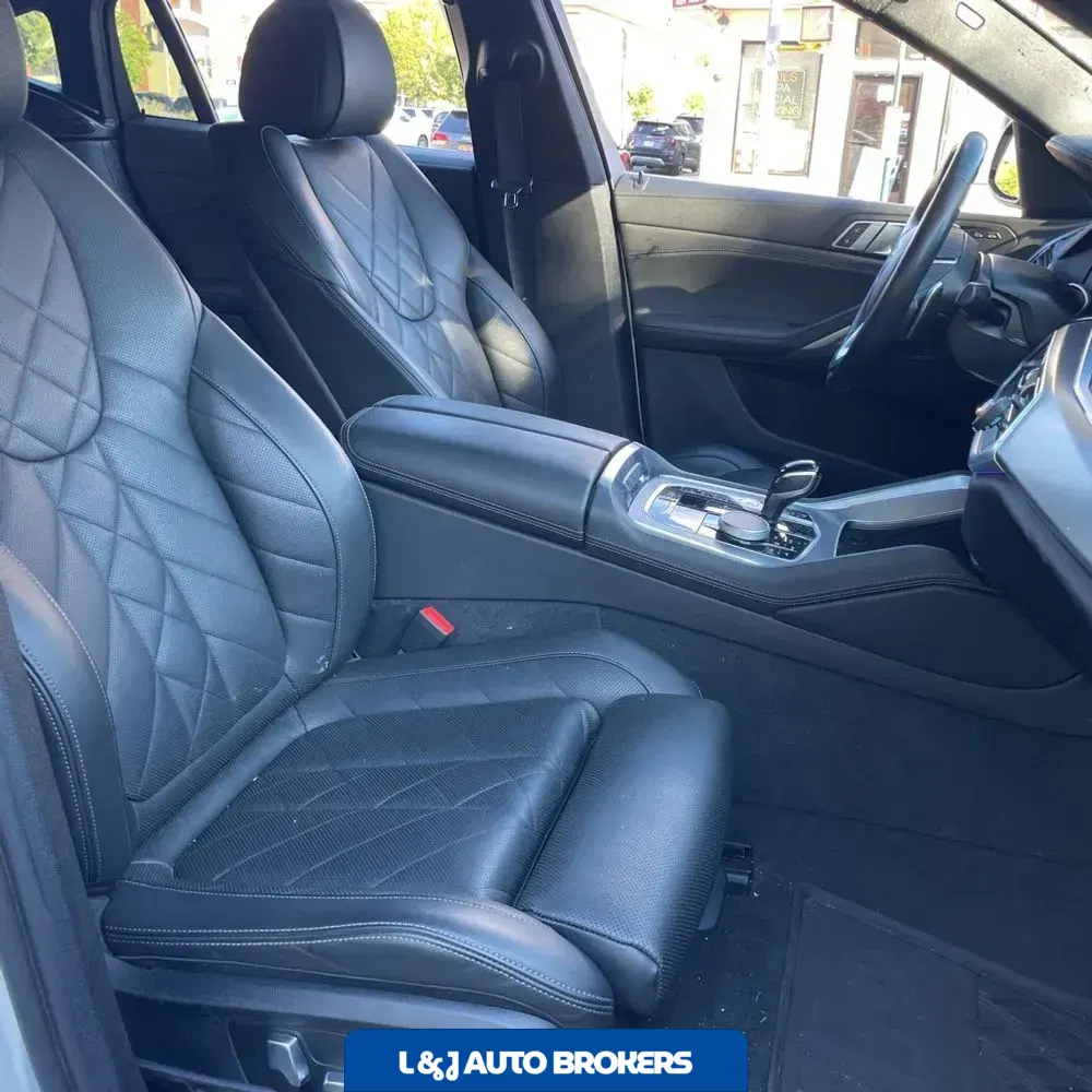 2023 BMW X6 XDrive40i