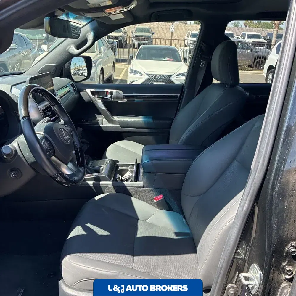 2023 Lexus GX 460 Base