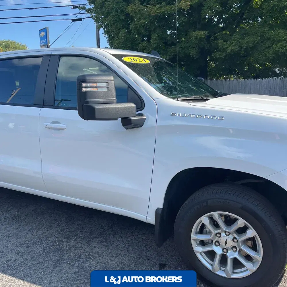 2024 Chevrolet Silverado 1500 RST