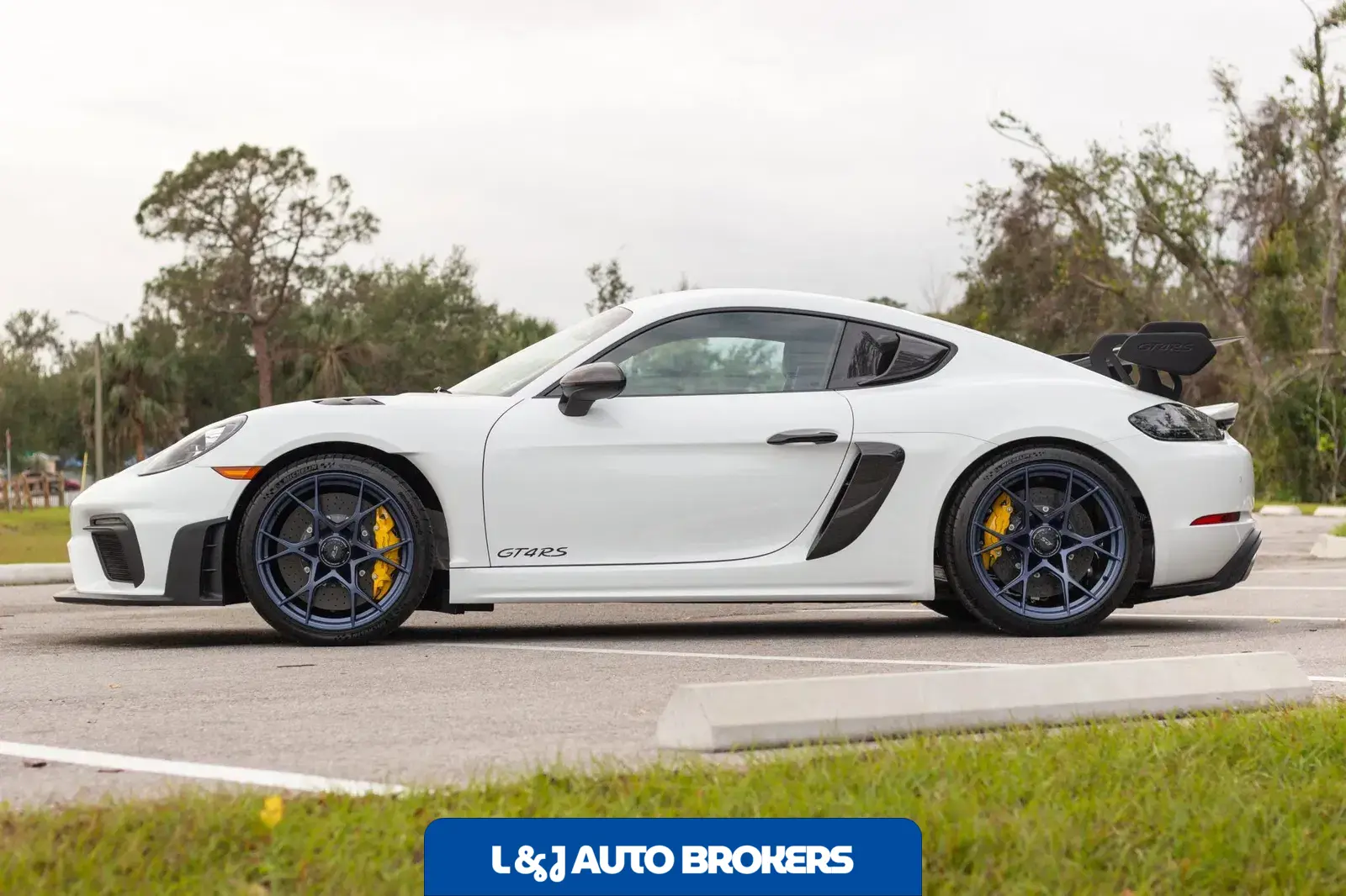 2023 Porsche 718 Cayman GT4 RS Weissach