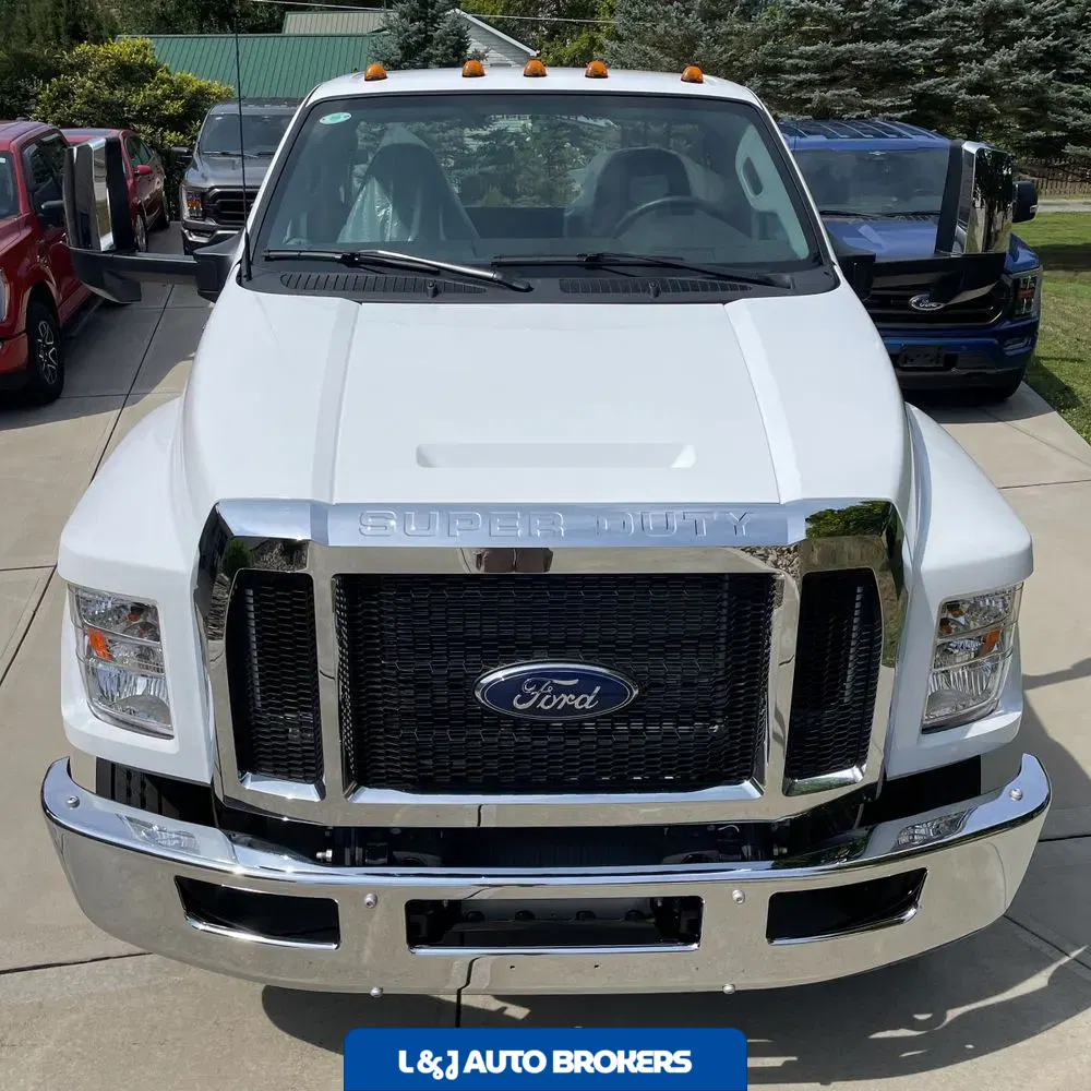 2025 Ford F-750 Super Duty
