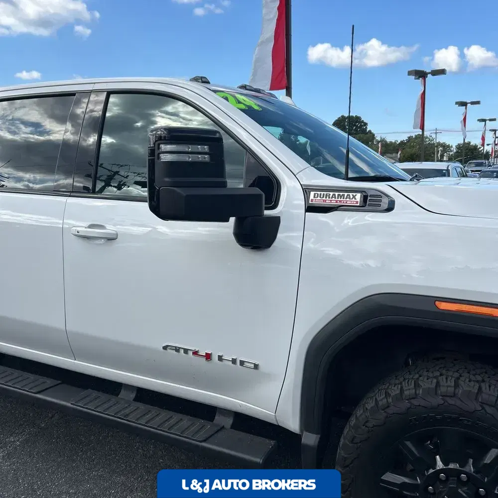 2024 GMC Sierra 2500 AT4