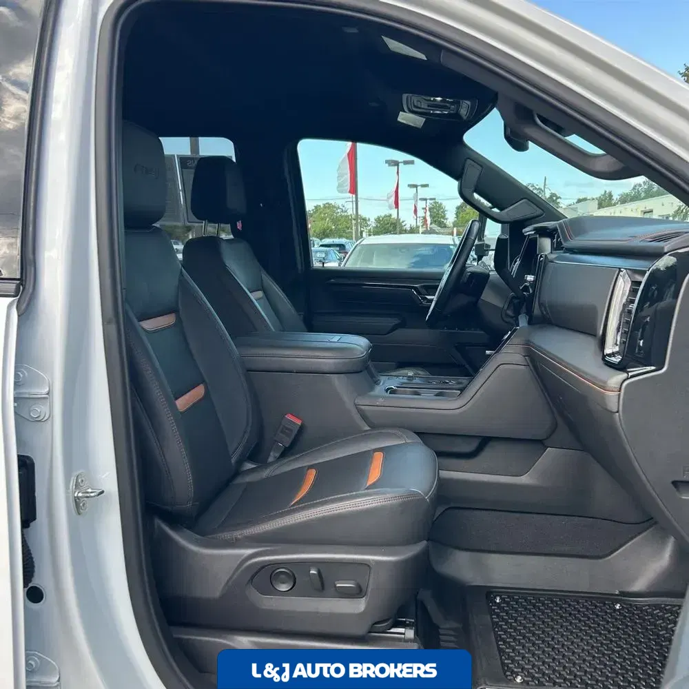 2024 GMC Sierra 2500 AT4