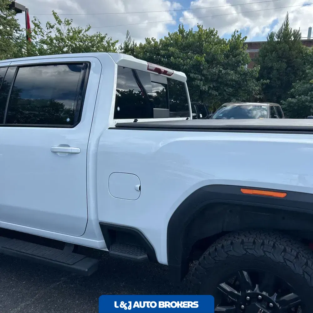 2024 GMC Sierra 2500 AT4