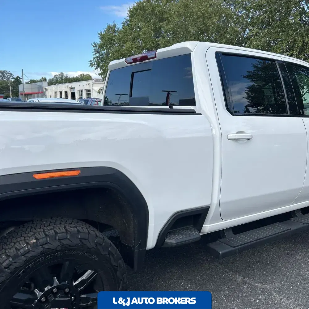 2024 GMC Sierra 2500 AT4