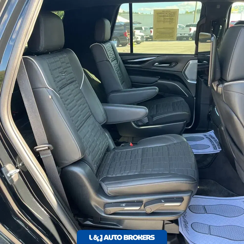 2023 Cadillac Escalade-V Base