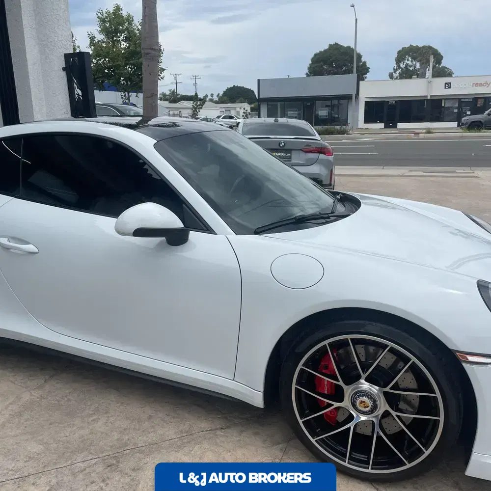 2017 Porsche 911 Carrera 4 Turbo S