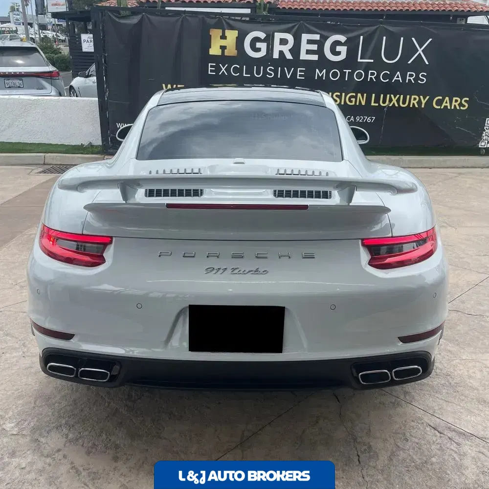 2017 Porsche 911 Carrera 4 Turbo S