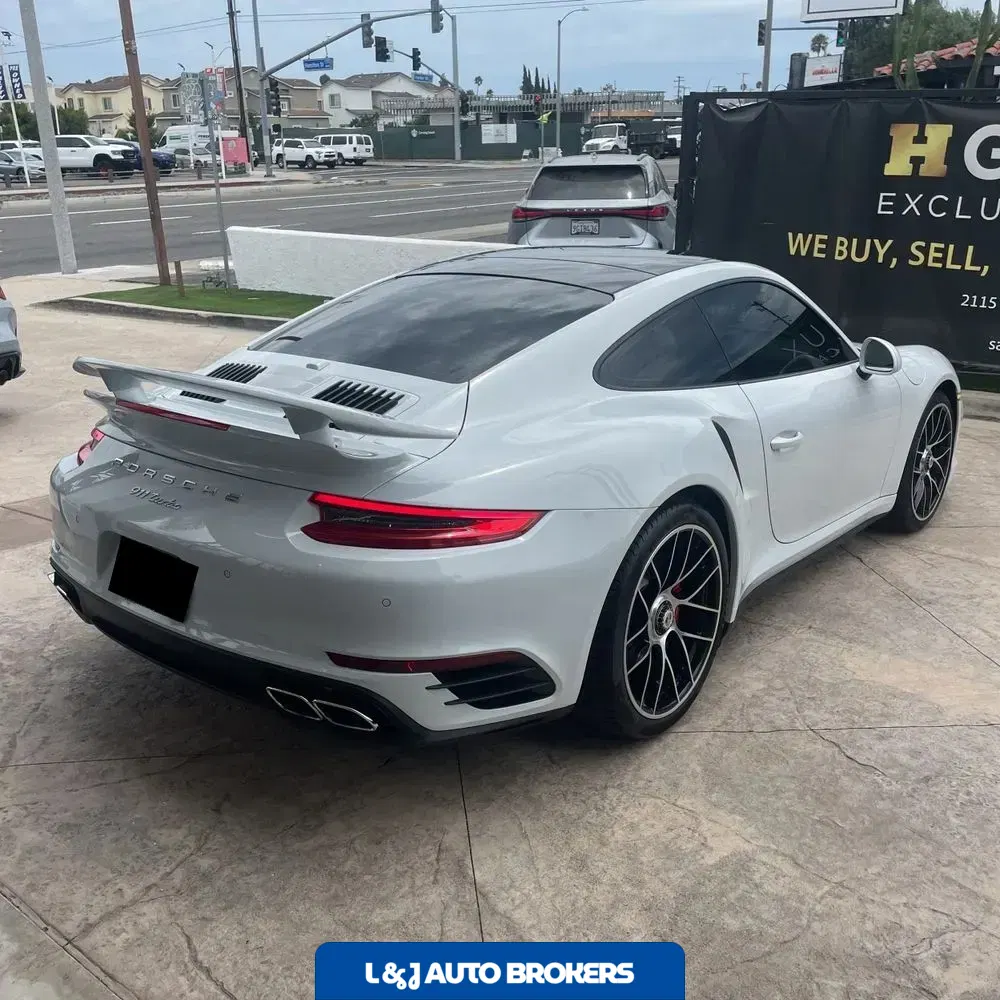 2017 Porsche 911 Carrera 4 Turbo S