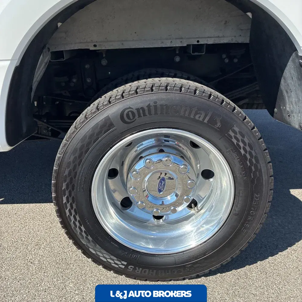 2022 Ford F-450 Super Duty Platinum