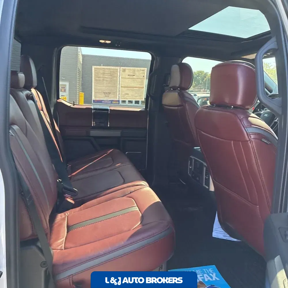 2022 Ford F-450 Super Duty Platinum