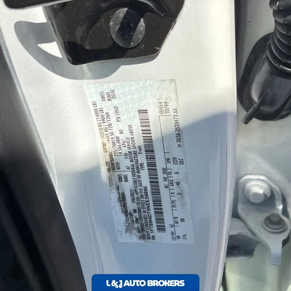 2022 Ford F-450 Super Duty Platinum