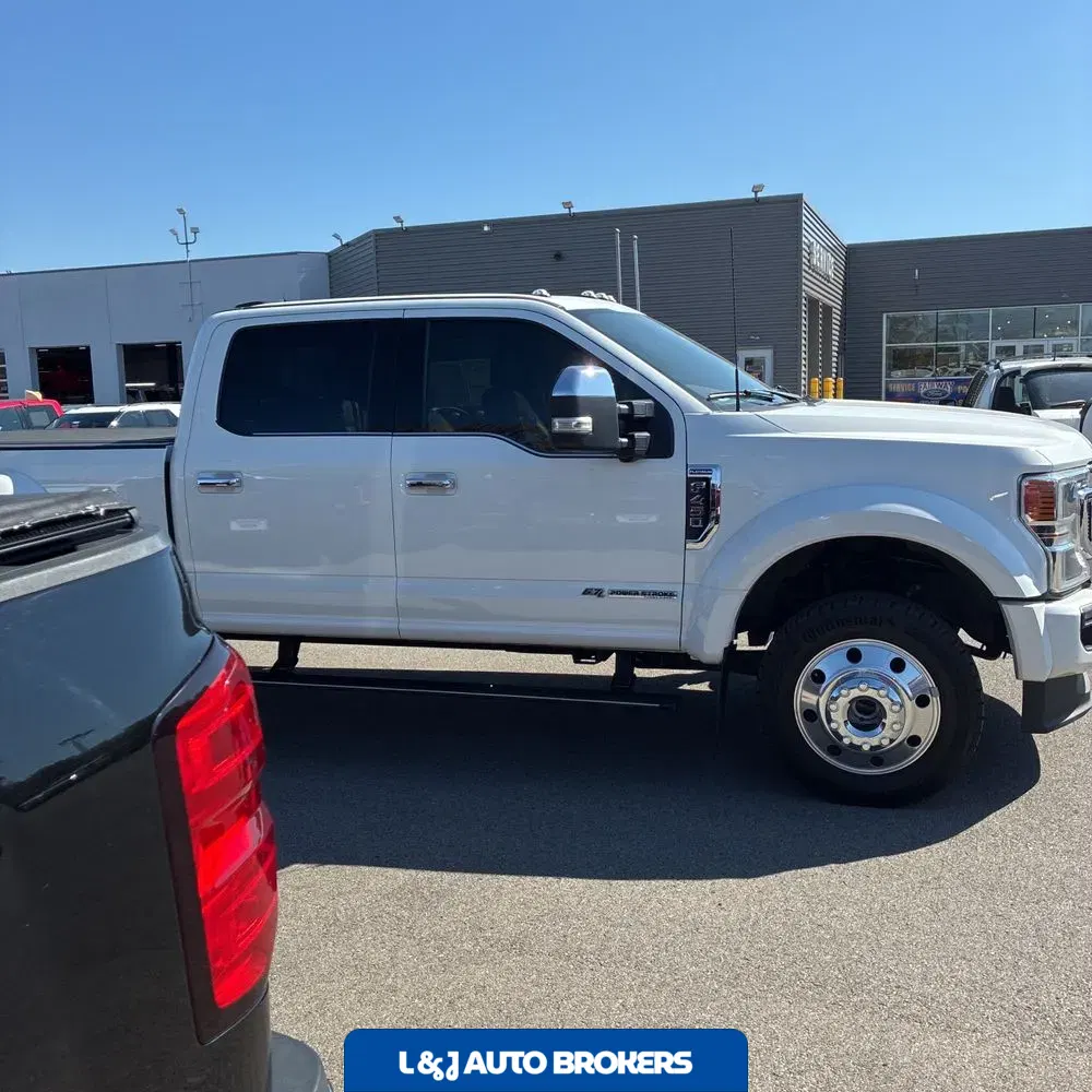 2022 Ford F-450 Super Duty Platinum