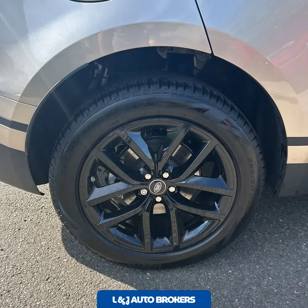 2026 Land Rover Velar  P250