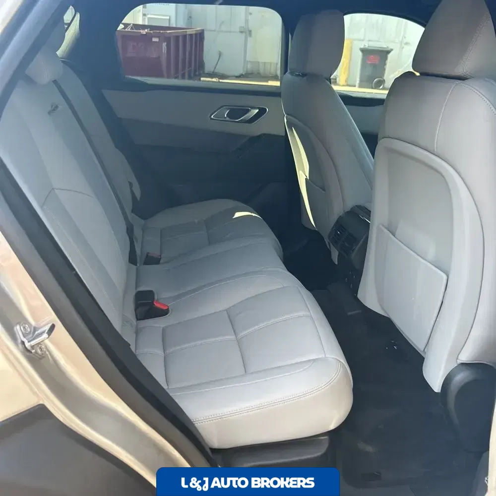 2026 Land Rover Velar  P250