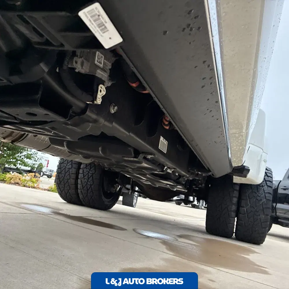 2025 Ford F450SD Platinum
