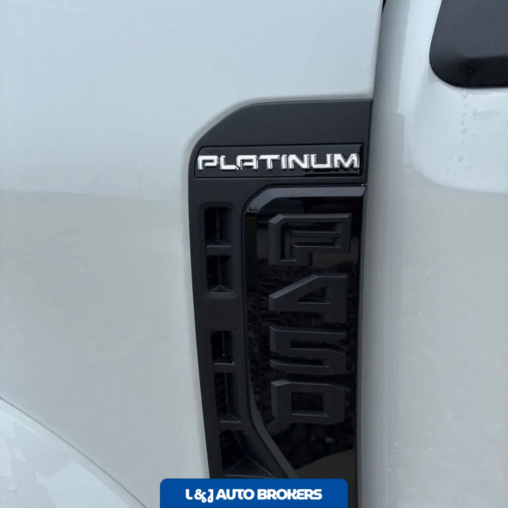 2025 Ford F450SD Platinum