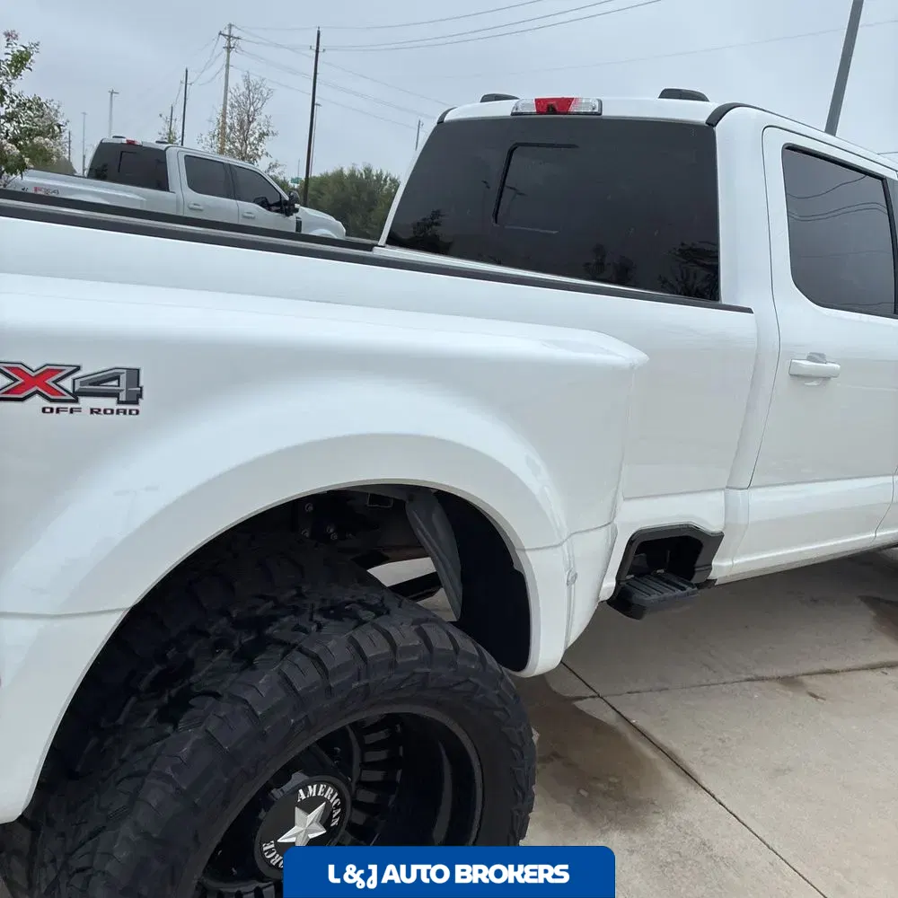 2025 Ford F450SD Platinum
