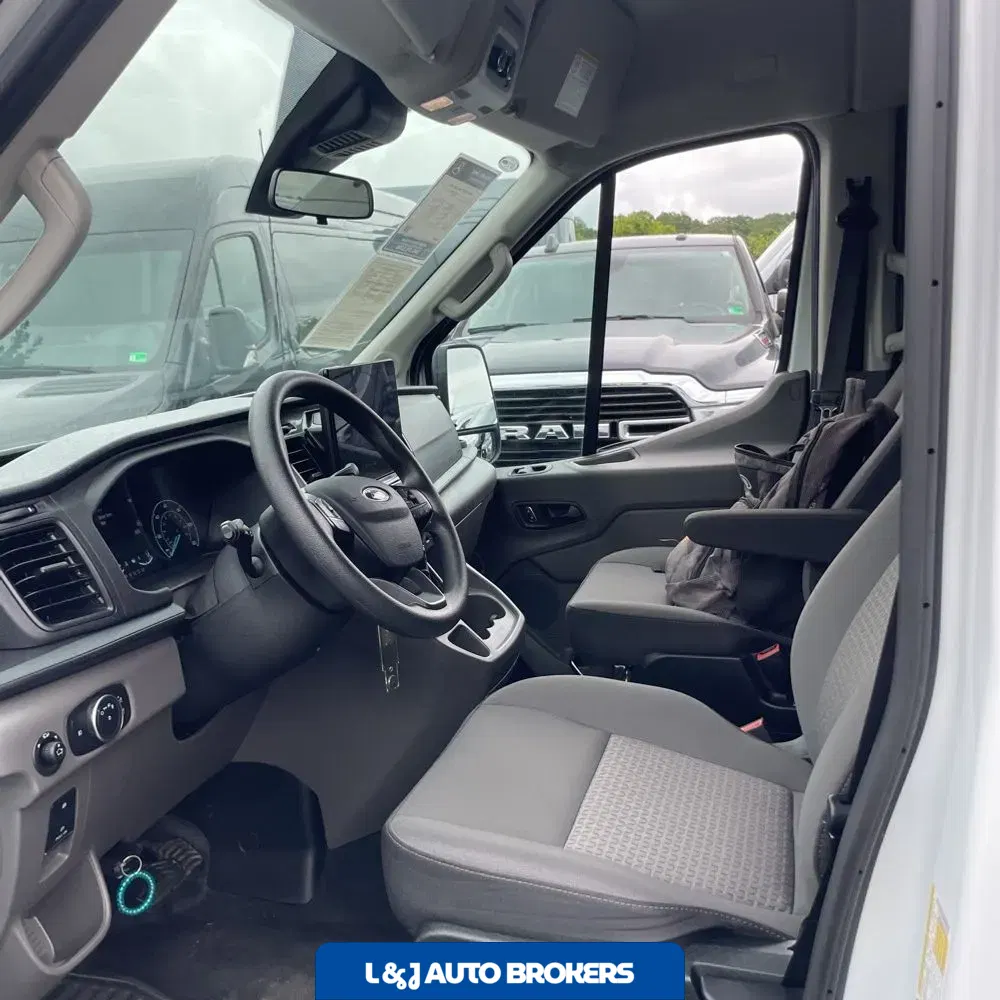 2024 Ford Transit 350 XLT