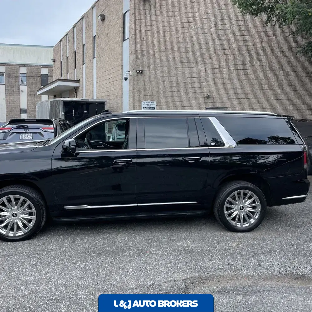 2022 Cadillac Escalade ESV Premium Luxury