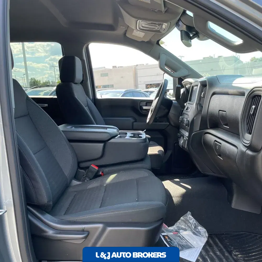 2024 Chevrolet Silverado 2500HD Custom