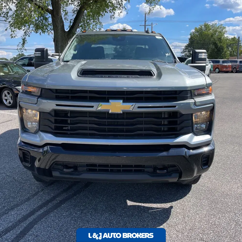2024 Chevrolet Silverado 2500HD Custom