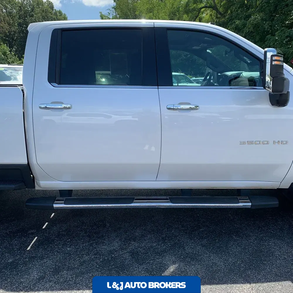 2023 Chevrolet Silverado 3500HD High Country