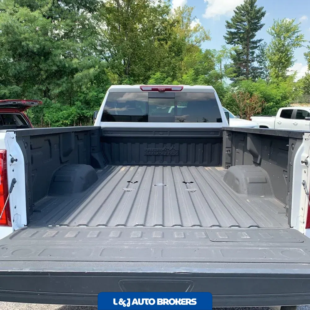 2023 Chevrolet Silverado 3500HD High Country
