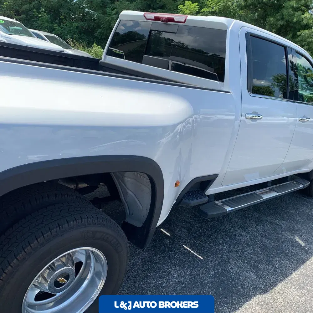 2023 Chevrolet Silverado 3500HD High Country