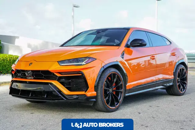 2022 Lamborghini Urus Pearl Capsule