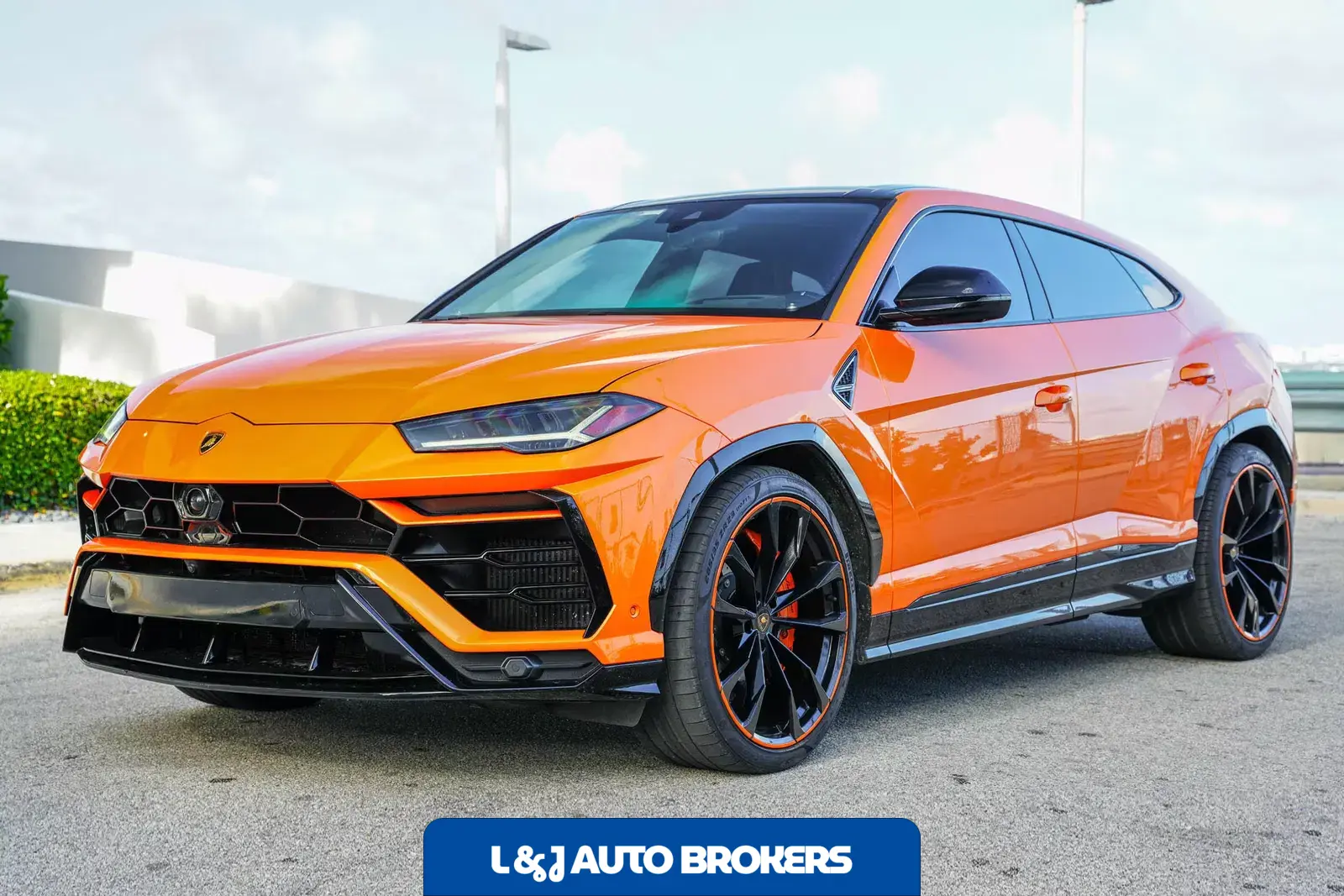 2022 Lamborghini Urus Pearl Capsule