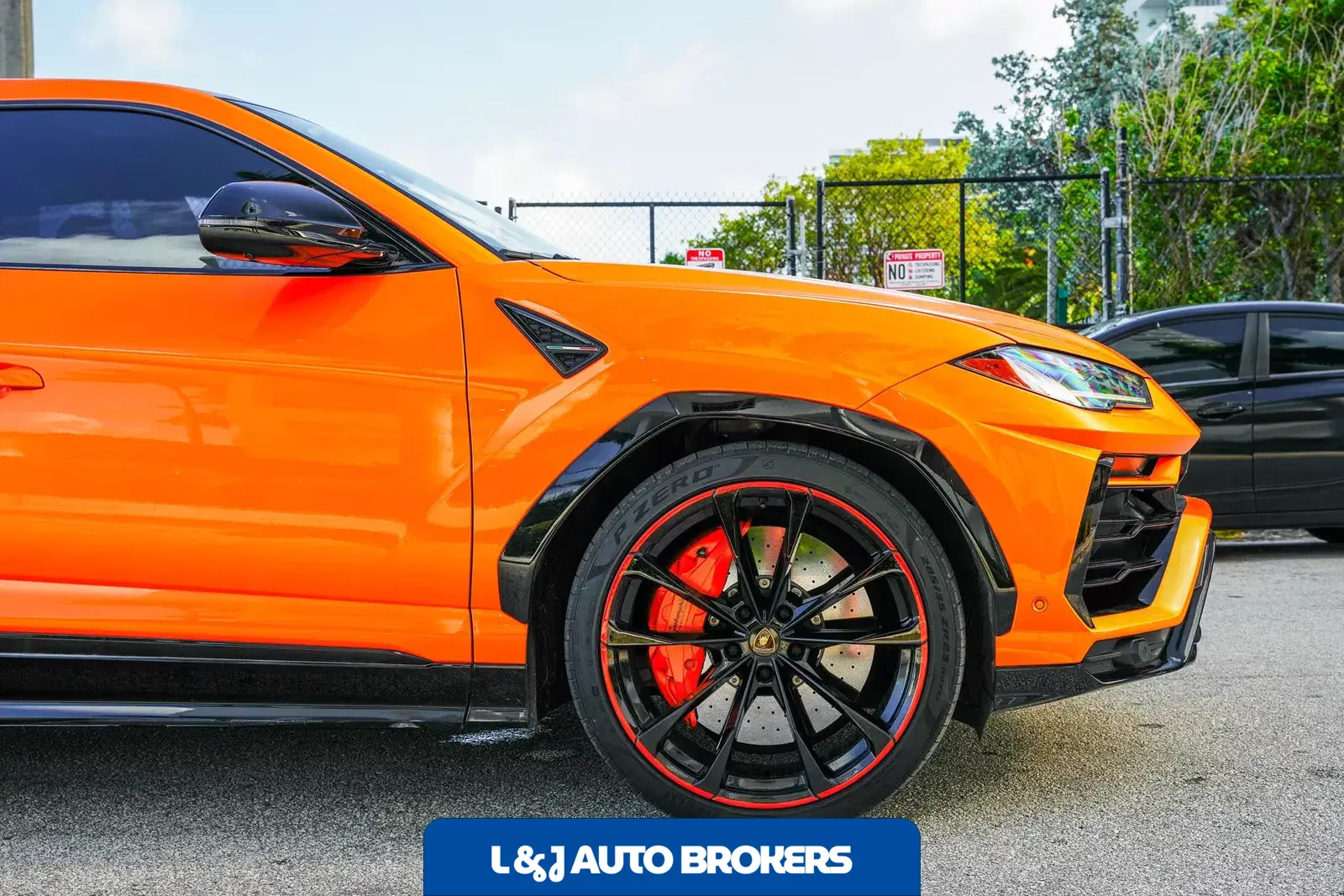 2022 Lamborghini Urus Pearl Capsule