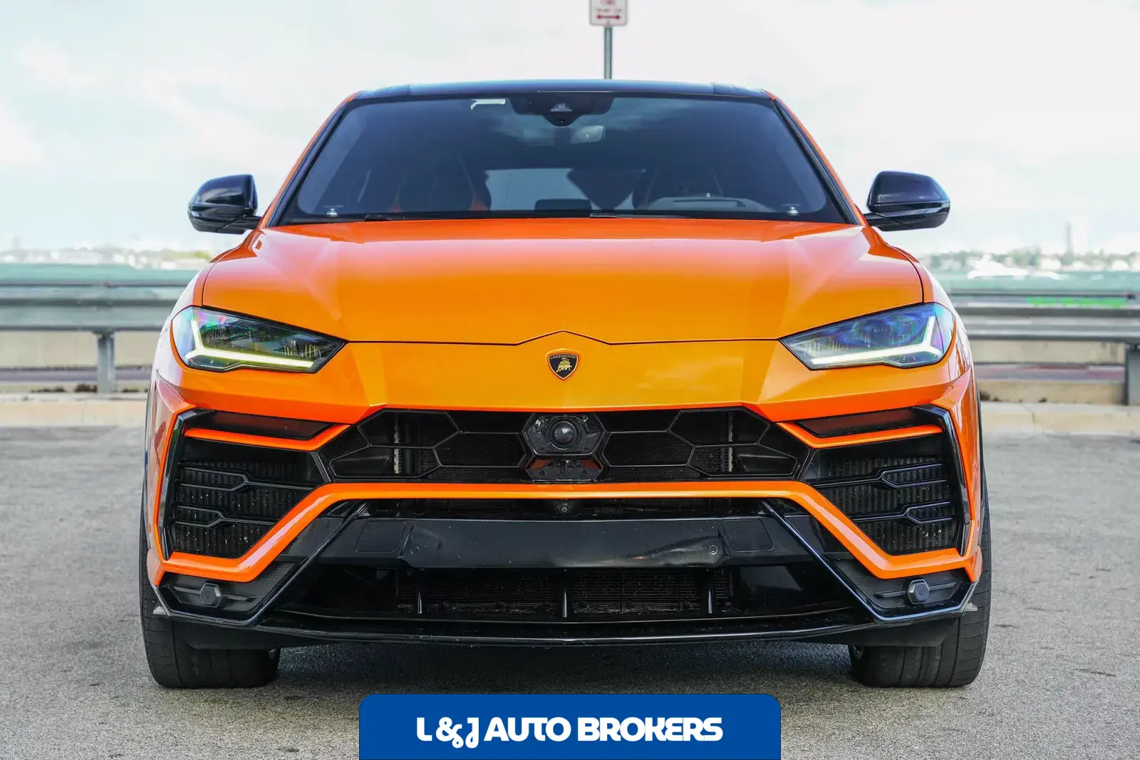 2022 Lamborghini Urus Pearl Capsule