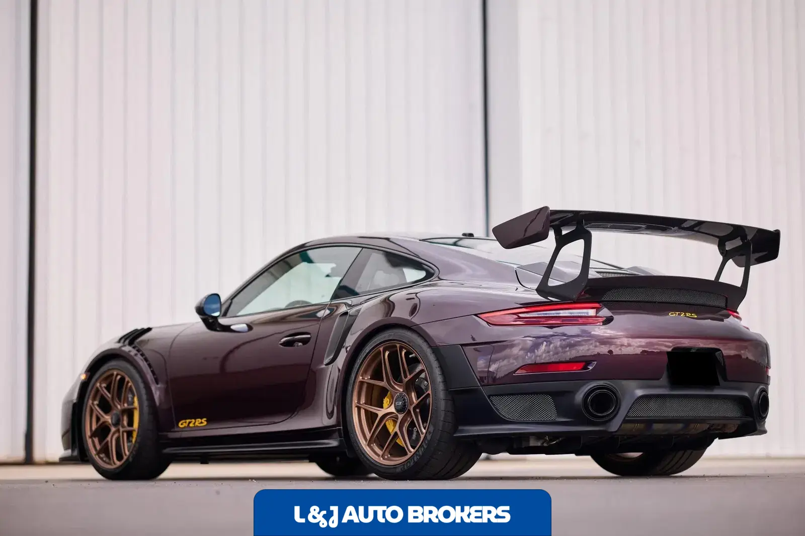 2018 Porsche 911 GT2 RS Weissach