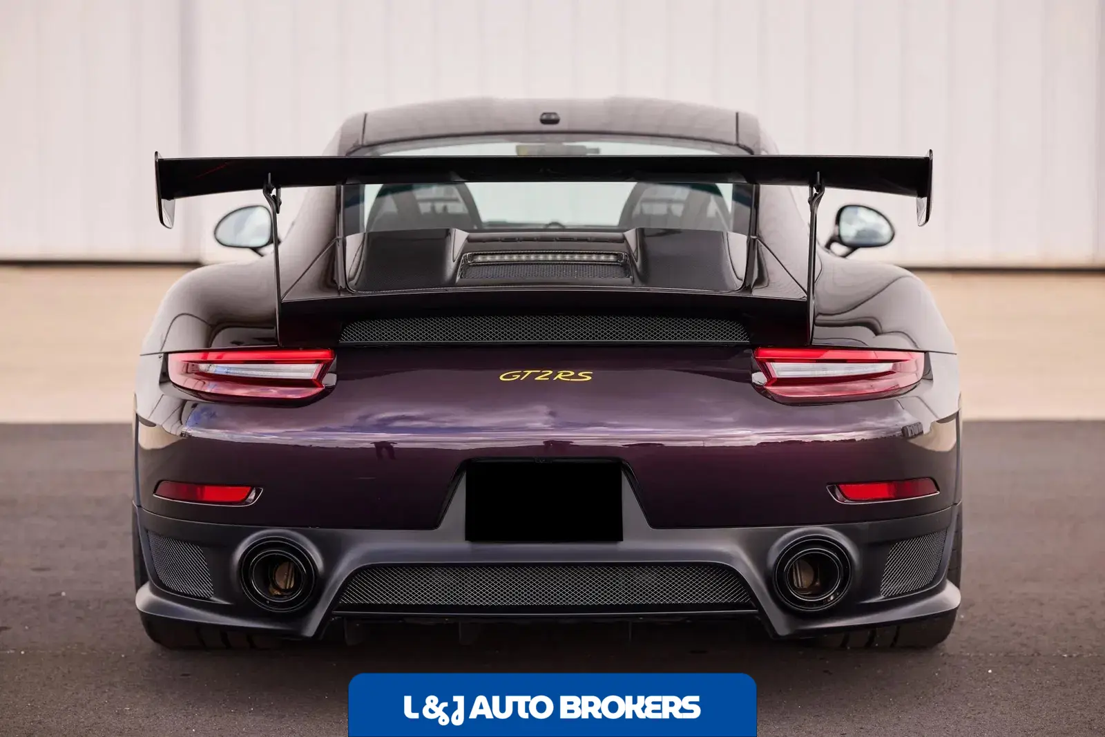 2018 Porsche 911 GT2 RS Weissach