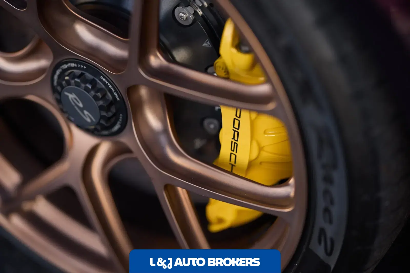2018 Porsche 911 GT2 RS Weissach