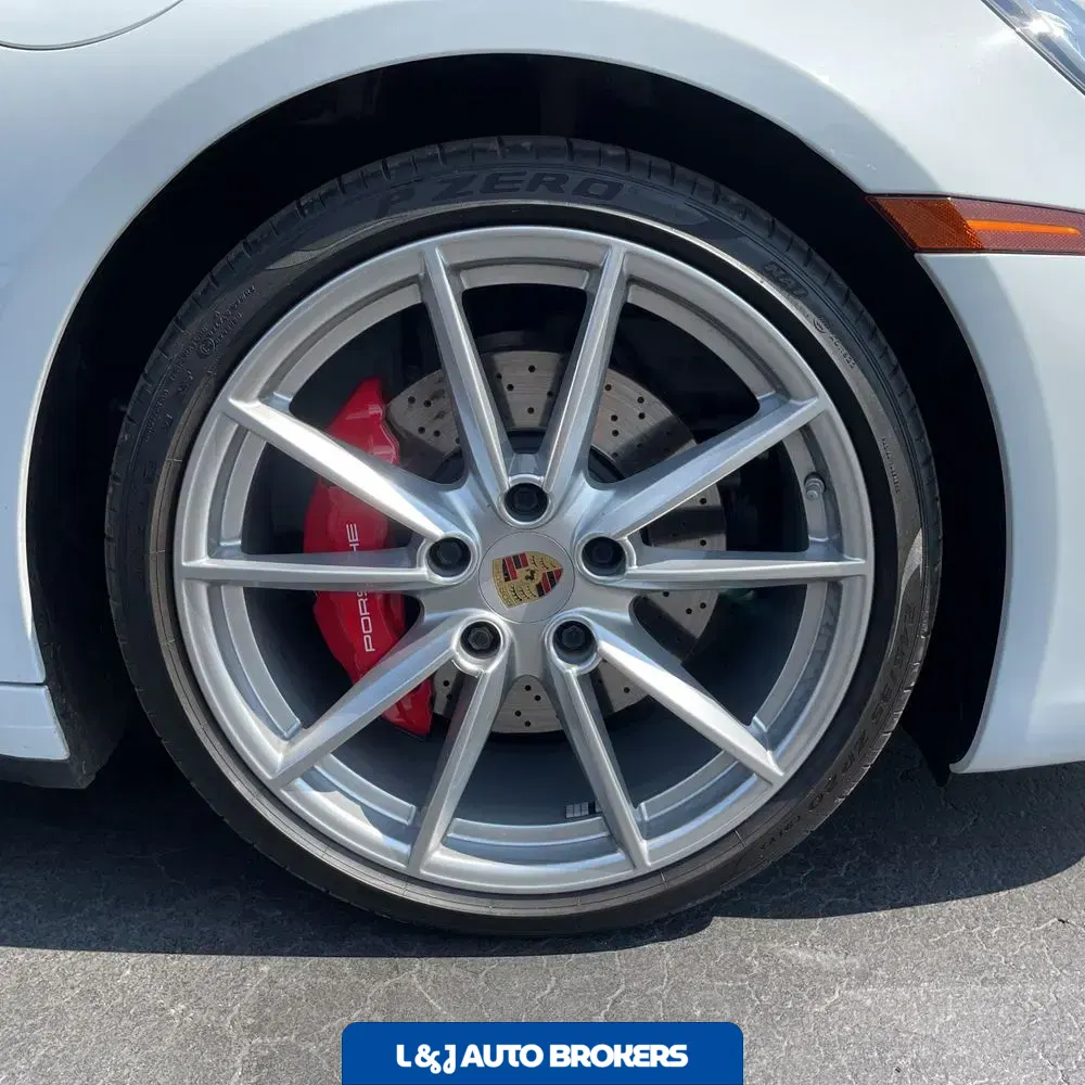 2020 Porsche 911 Carrera S