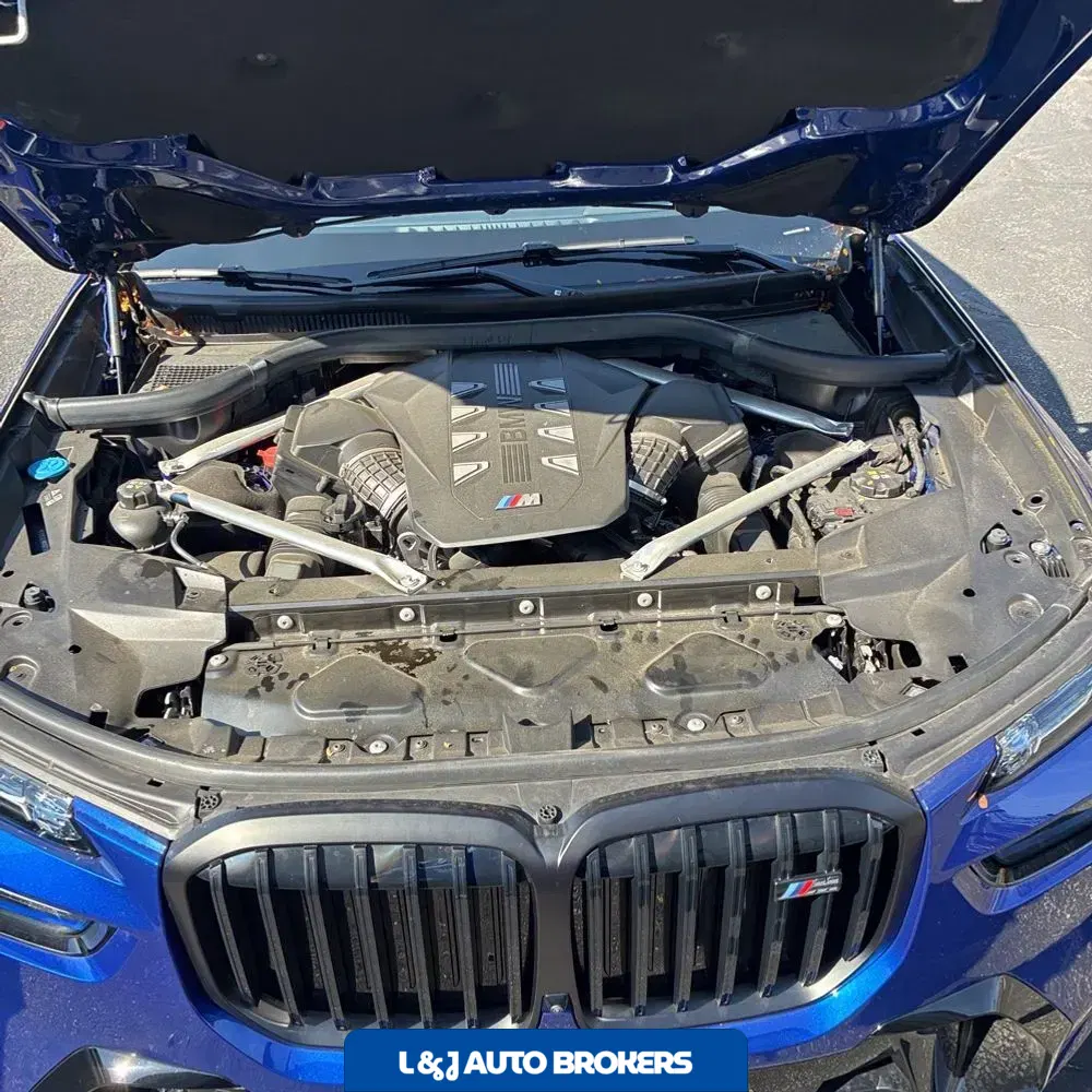 2024 BMW X7 M60i