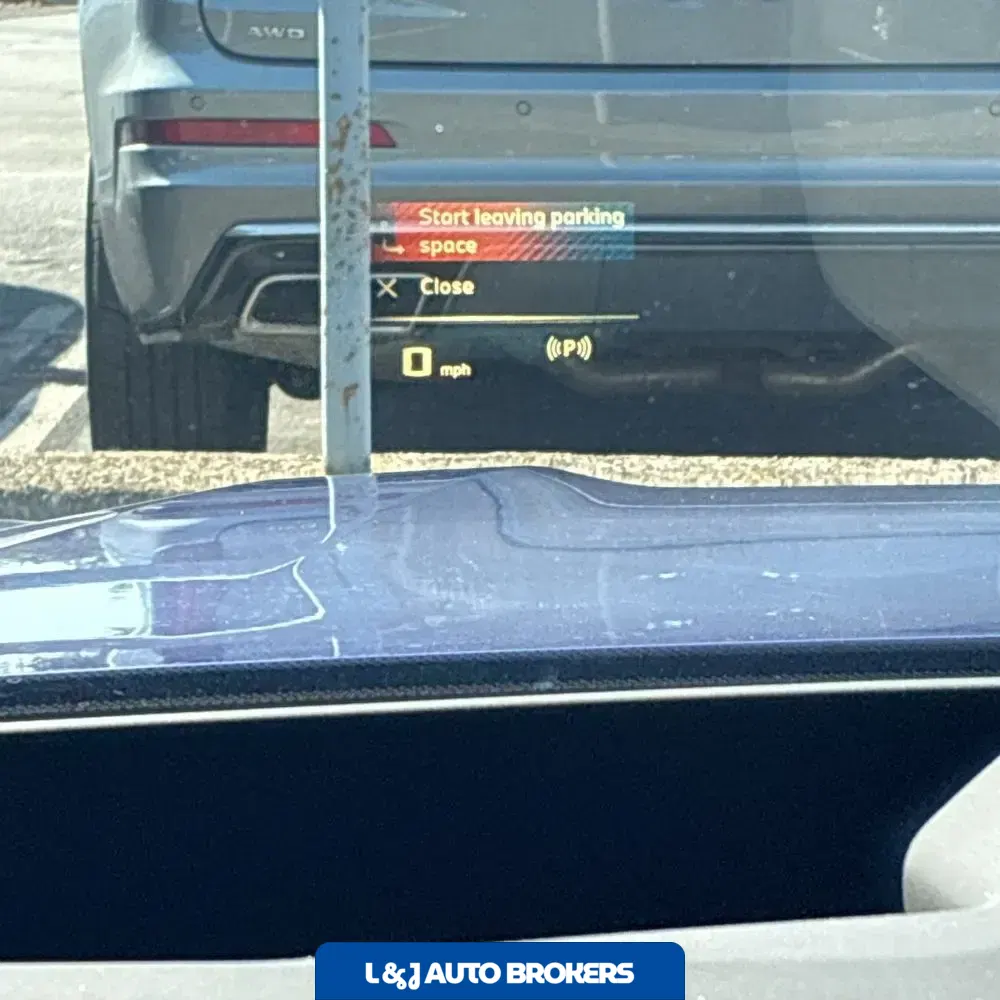 2024 BMW X7 M60i