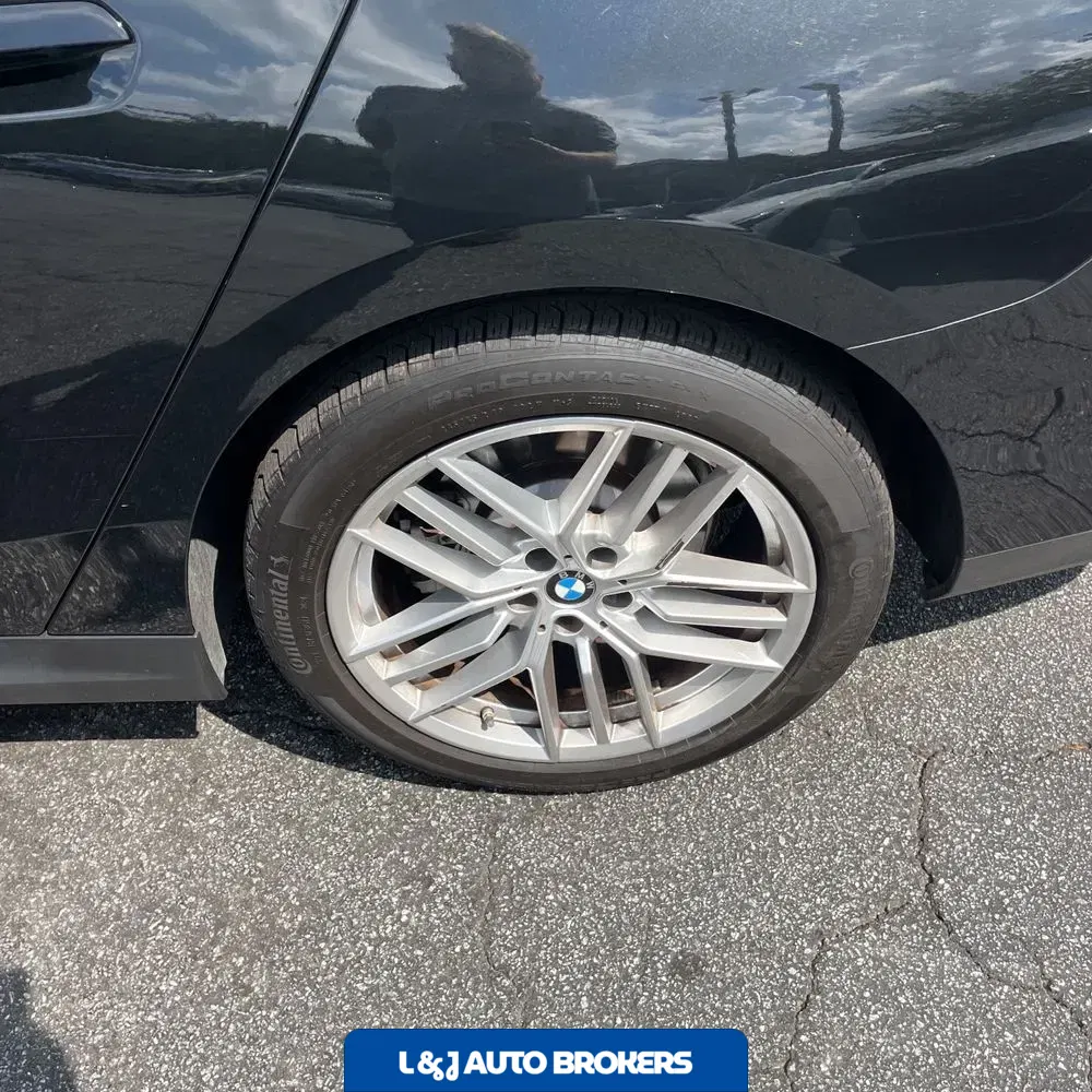 2025 BMW 5-Series 530i