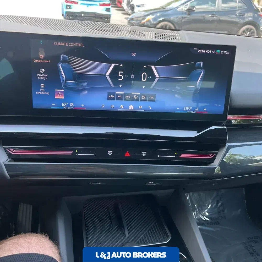 2025 BMW 5-Series 530i