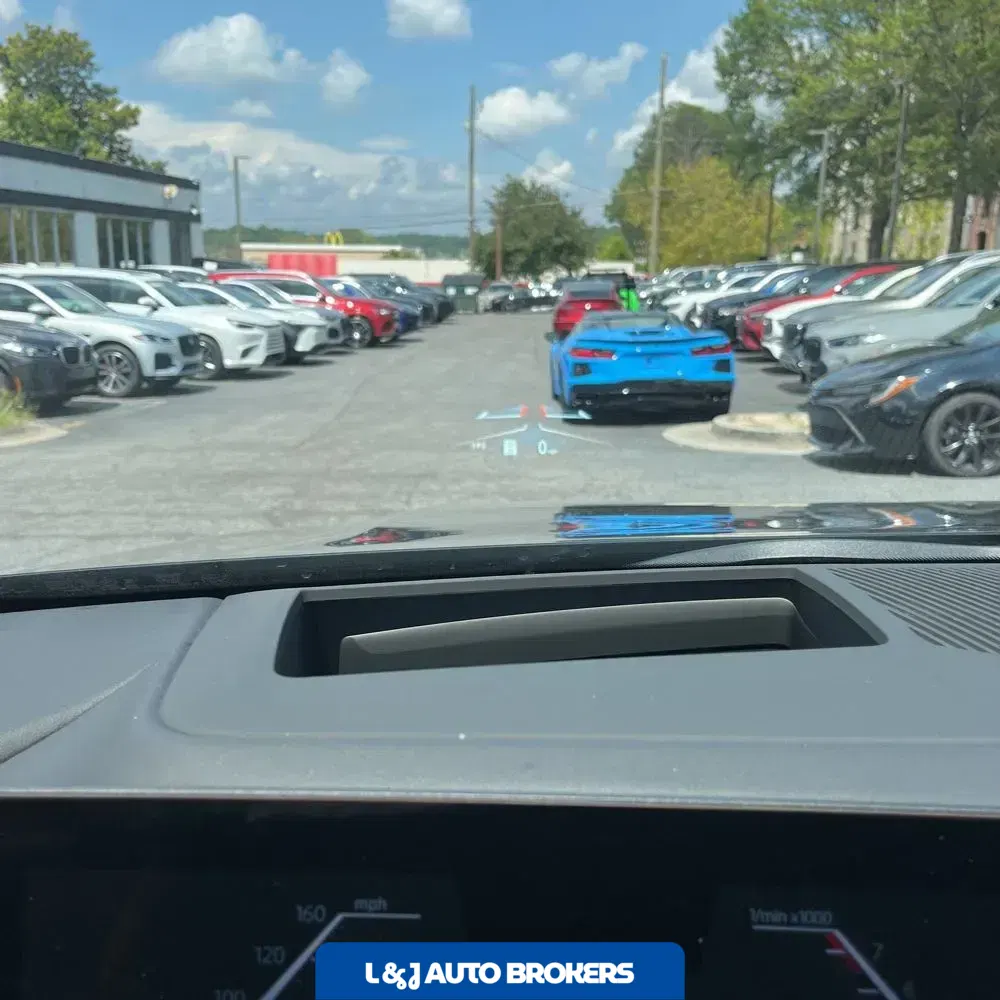 2025 BMW 5-Series 530i