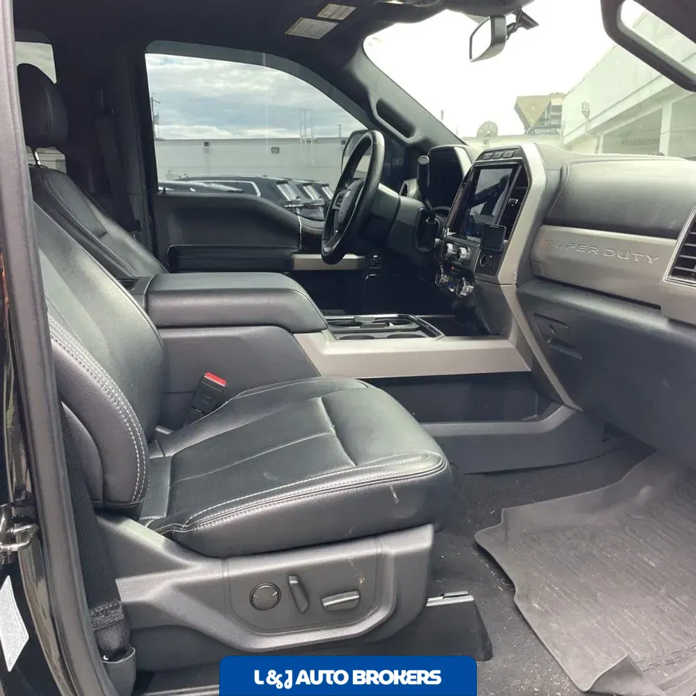 2022 Ford F-350 Super Duty Lariat