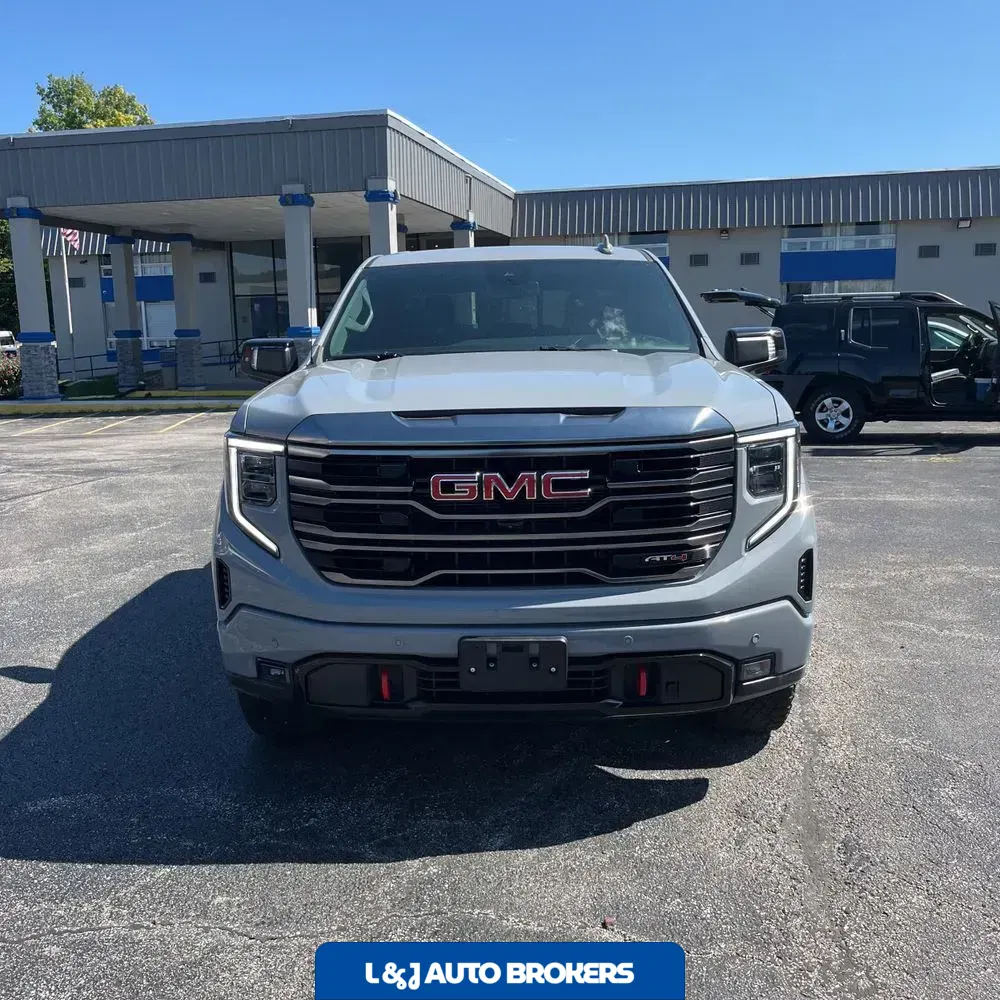 2024 GMC Sierra 1500 AT4
