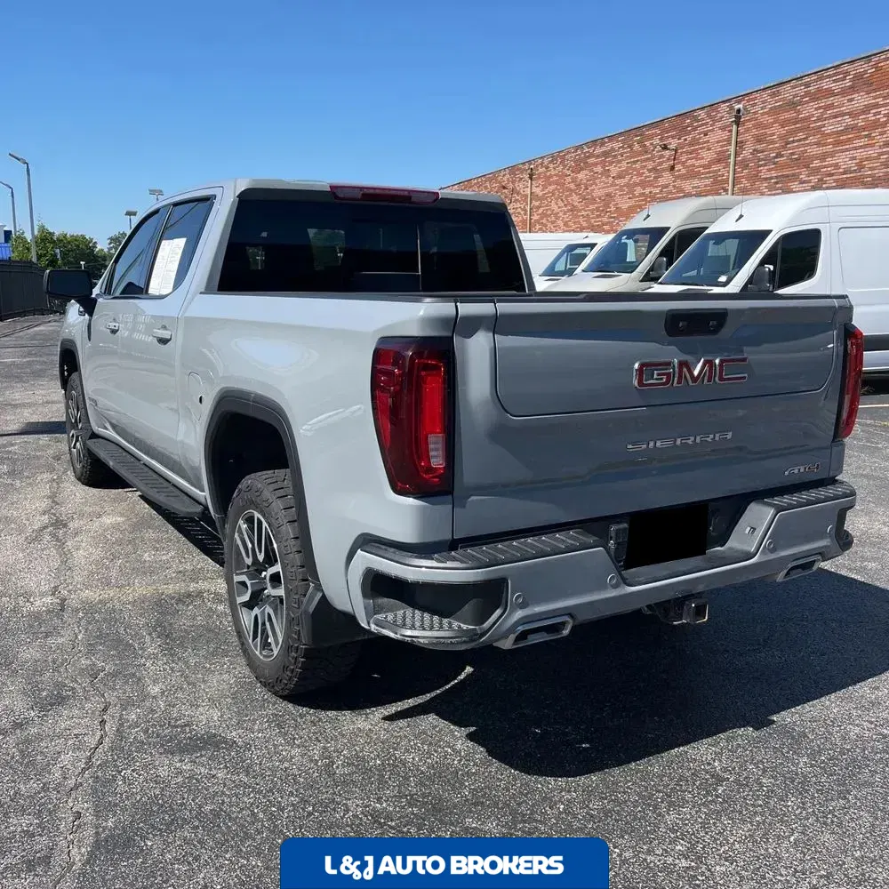 2024 GMC Sierra 1500 AT4