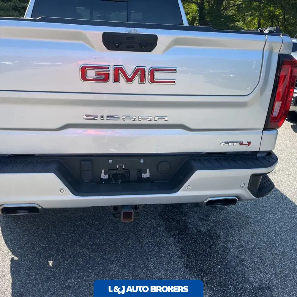 2022 GMC Sierra 1500 AT4