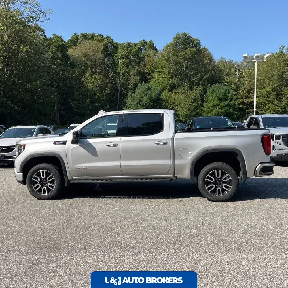 2022 GMC Sierra 1500 AT4