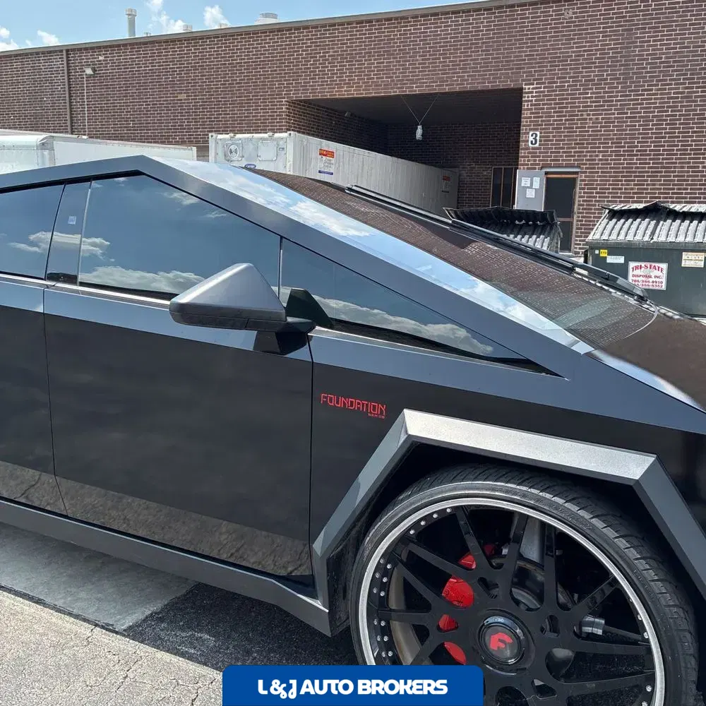 2024 Tesla Cybertruck Base