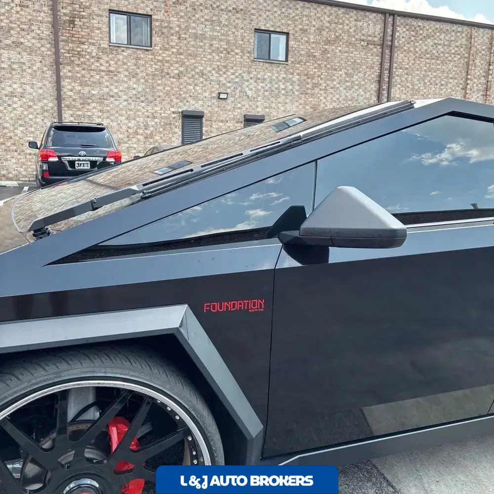 2024 Tesla Cybertruck Base